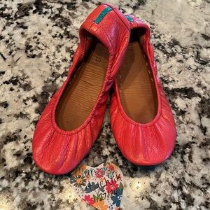 Poppy Tieks size 8 GUC